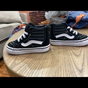 Vans toddler shoes! Size 4.5